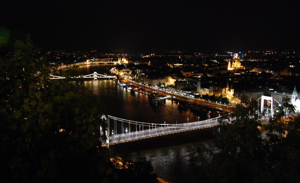 Ausblick Budapest bei Nacht